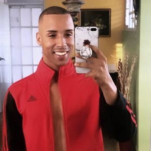 Meet your Posher, Gabriel